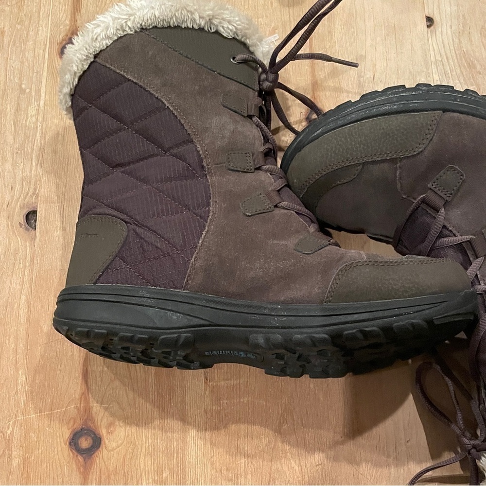 Columbia Women's Siberia SZ 10 Leather Waterproof omni-grip boots - Picture 2 of 7
